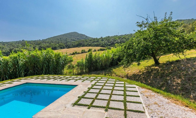 Rosignano Marittimo Villa | Nice apartment in villa for 17 people with pool, TV and pets allowed