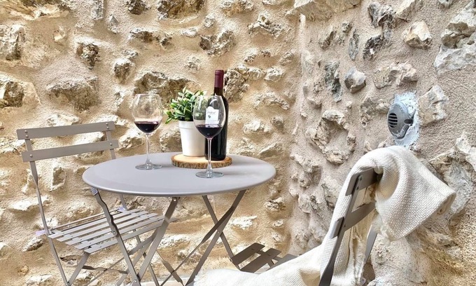 Villa Santa Lucia degli Abruzzi Apartment | Civic25 Abruzzo | Romantic retreat within the historic center