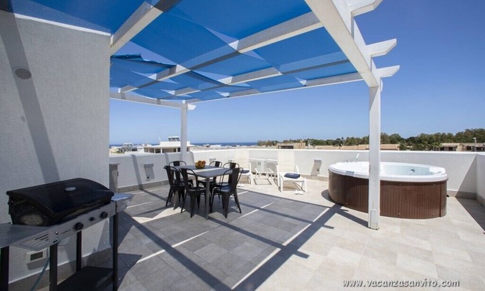 San Vito Lo Capo Apartment | ITACA Apartment - Jacuzzi on the terrace