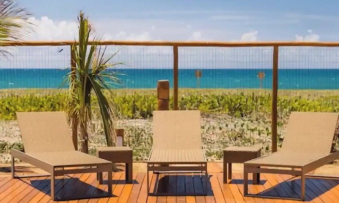 Monte Gordo House | Itacimirim, high standard seafront.