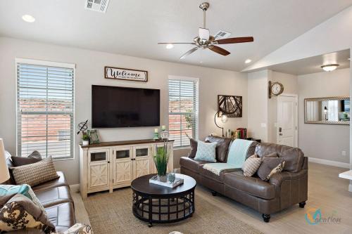 Sienna Hills Apartment | Its About Time