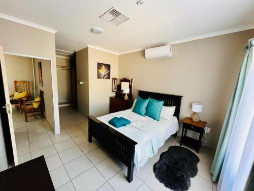Kimberley Apartment | Ivanka's Self-Catering Flat