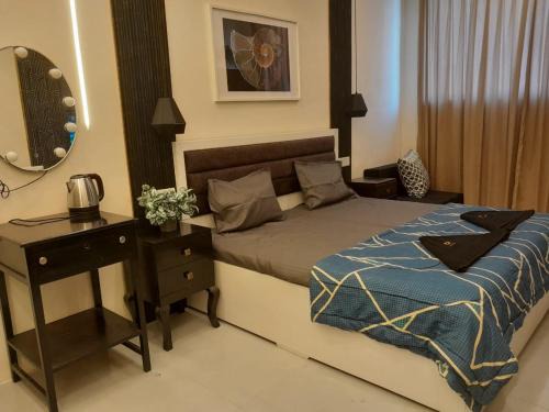 Mumbai Apartment | Ivy Splendour Private Studio A, Oshiwara