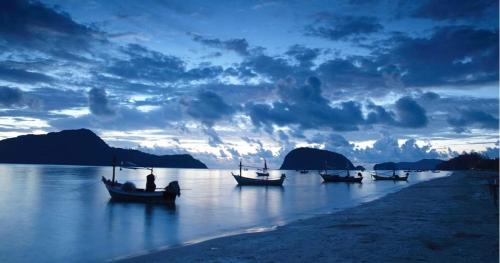 Sam Roi Yot Villa | J&N Luxury Villa Homes