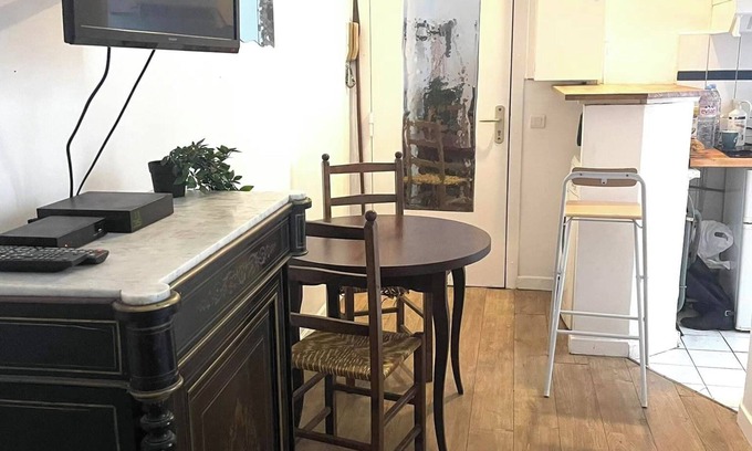 Republique–Point-du-Jour Apartment | J.o, Loue 9jours du 26juillet au 03aout