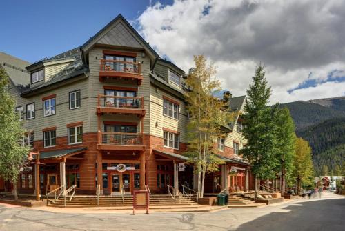 River Run Resort | Jackpine & Black Bear Condominiums by Keystone Resort