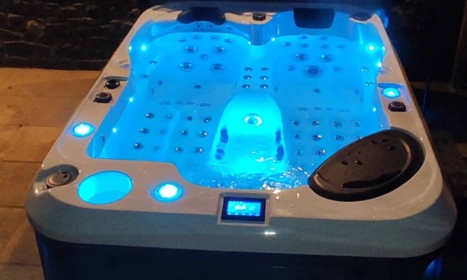 Saint-Pierre-de-Plesguen Apartment | Jacuzzi Studio 2/4 pers with furnished terrace