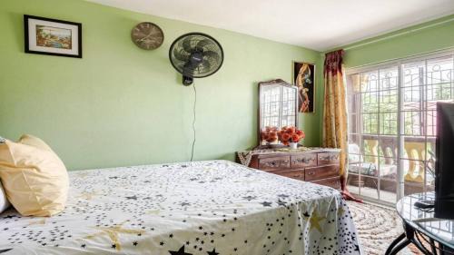 Kingston House | Jamaica J Home