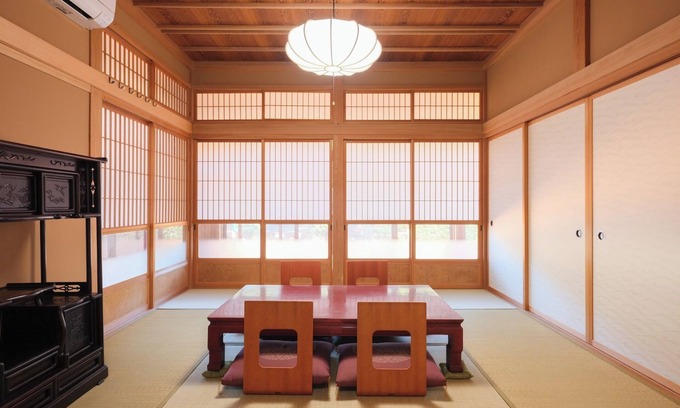 Katori House | Japanese house with Yakuimon gate near Katori Shrine | Parking available for 7 cars | Tatami tokono/Katori Chiba