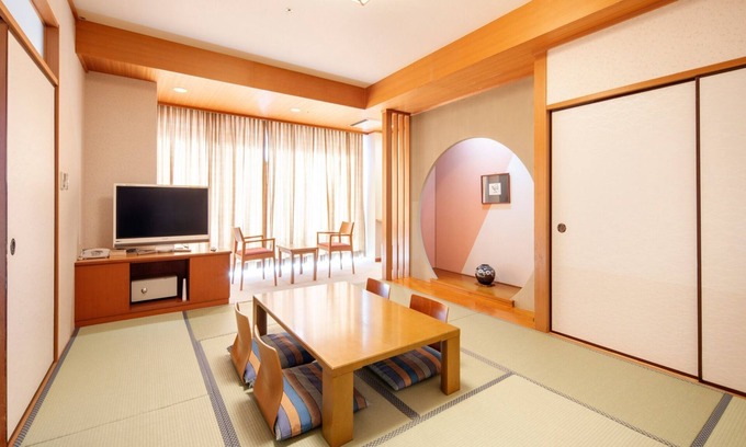 Nichinan Hotel | Japanesestyle room 10 tatami mats with bath and toilet 2 meals included Very popular Miyazaki /Nichinan Miyazaki