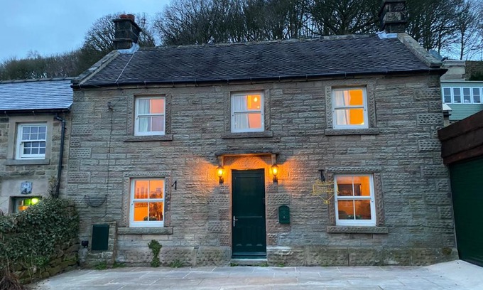 Birchover House | Jasmine Cottage