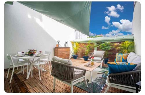 Fort-de-France Apartment | jeanne & Léona