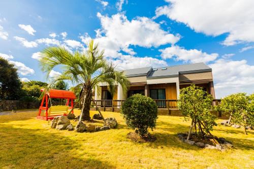 Gujwa House | Jeju batdol guesthouse