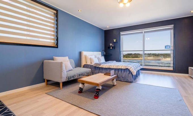 Jongdal-ri House | Jeju Gaviota Pension