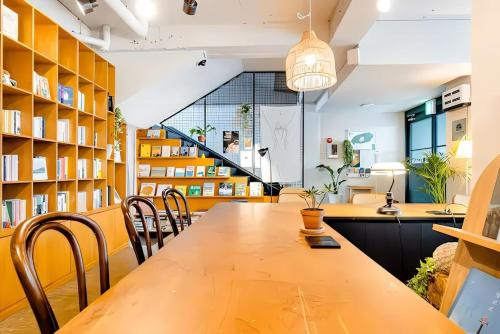 Downtown House | Jeju Goyo Walk