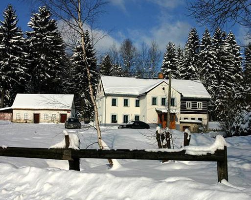 Lucany nad Nisou Cabin | Jeleni chata Skladanka