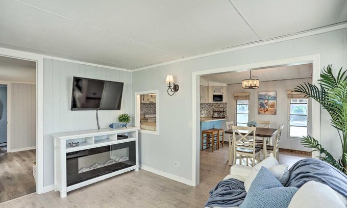 Nettles Island House | Jensen Beach Home with Private Beach Access!