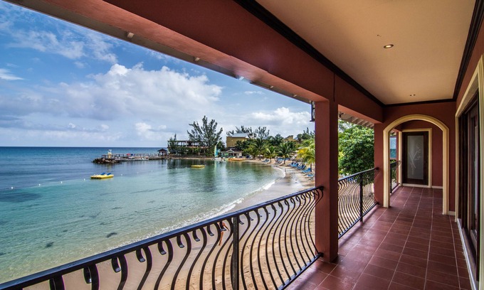 Runaway Bay Resort | Jewel Paradise Cove Adult Beach Resort & Spa – All Inclusive