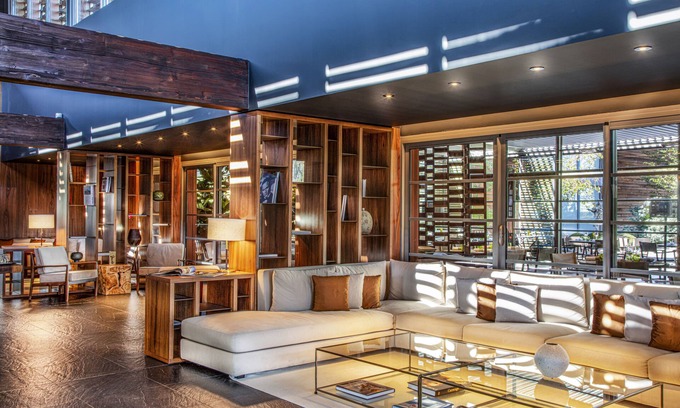 Crozet Hotel | Jiva Hill Resort - Genève