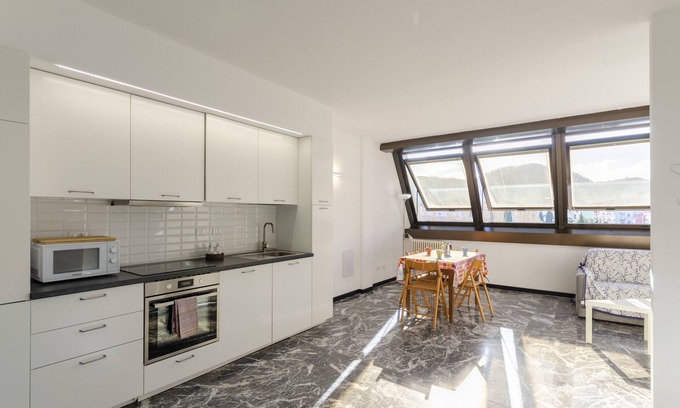 Sestri Levante Apartment | JOIVY Spacious Apt For 6, Near Train Station And Beach