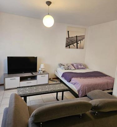 Le Cret-du-Locle Apartment | Joli Studio