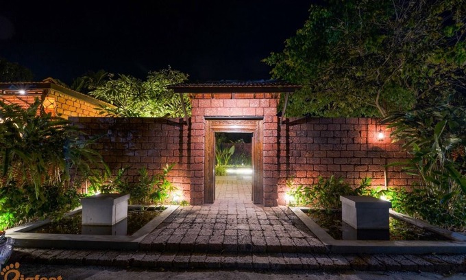 Gondhalpada Resort | Jomo Resort