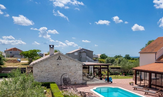 Gornji Zemunik House | Josip & Mia by Interhome