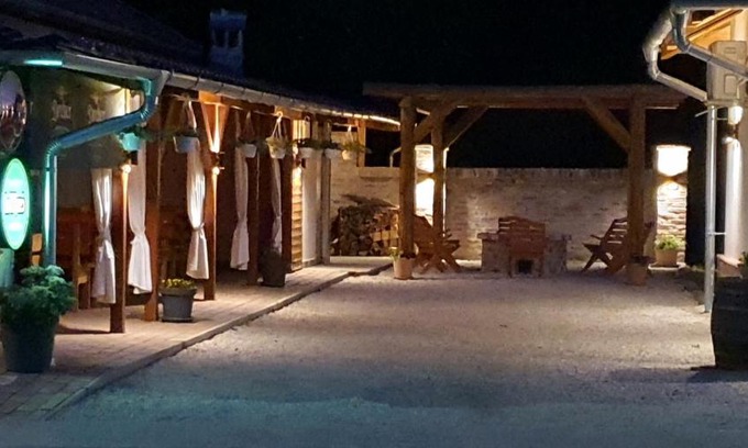 Molnari Apartment | Joy's apartman Molnári