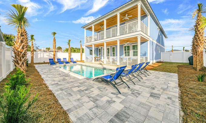 Bid-a-wee Beach House | Joyful Sound by AvantStay | Walk to the Beach