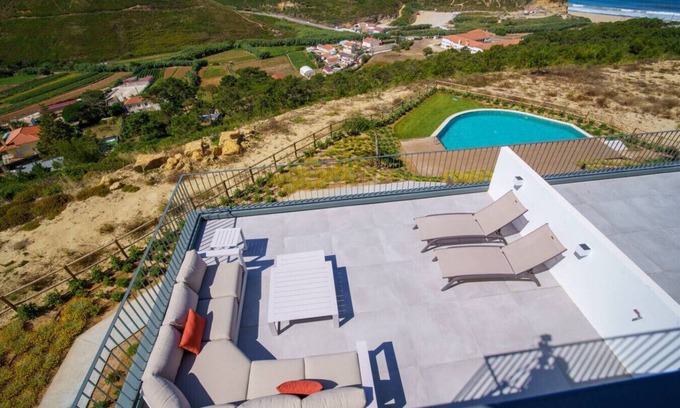 Barril de Cima Apartment | Julião Beach House in Carvoeira