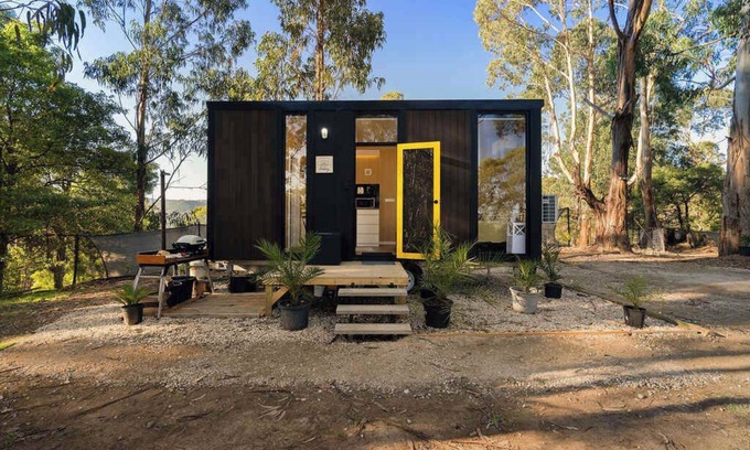 Yinnar South House | Jumbuk Retreat by Tiny Away