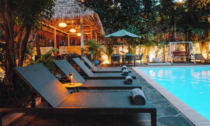 Daun Penh Hotel | Jungle Addition