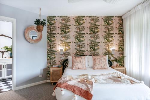 Terrigal House | Jungle Cubby by Coast Hosting