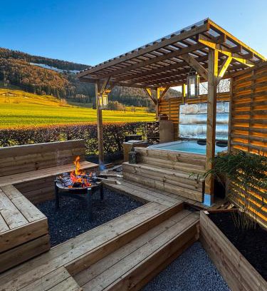 Rebeuvelier Ski Chalet | Juralodgespa Détente avec jacuzzi et vue
