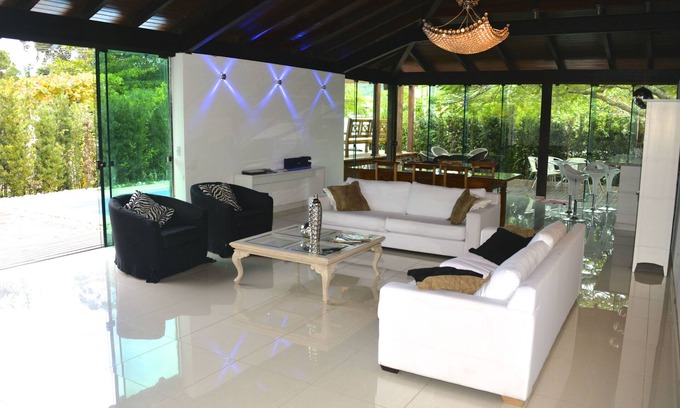 Jurere Internacional House | JURERE INTERNATIONAL 5BR HOUSE with pool - 200m from the beach