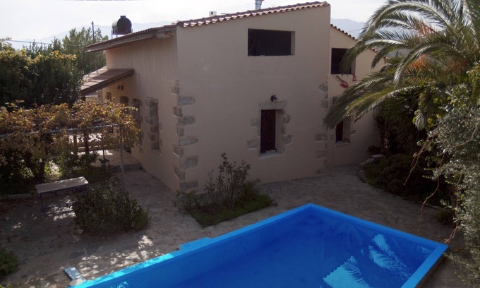 Megala Chorafia House | Just 15 Km from the city,6 from the port and 21 from the airport