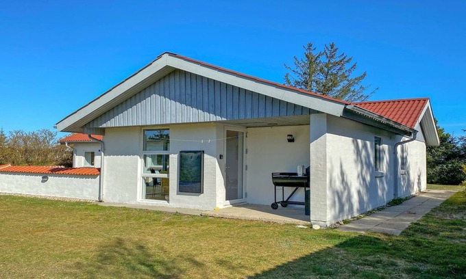 Torup Strand House | "Justine" - 600m from the sea by Interhome