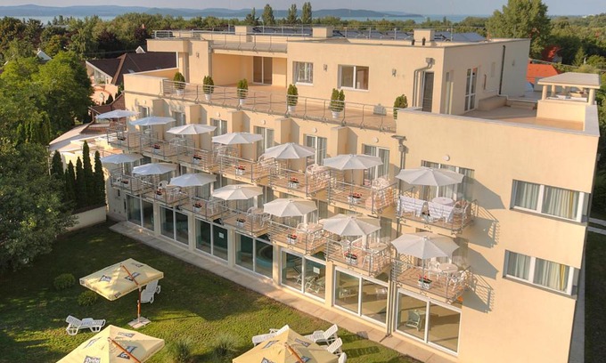 Balatonszarszo Hotel | Két Korona Konferencia és Wellness Hotel