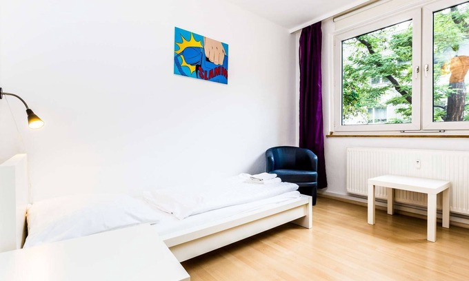 Hoehenberg Apartment | K66 nice apartment for 5 people in Cologne Höhenberg, only 5km from the Cologne trade fair