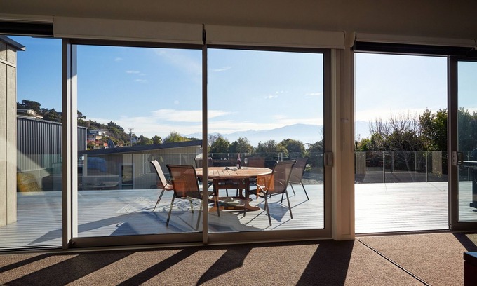 South Bay House | Kaikoura, Rise and Shine