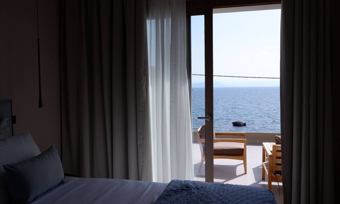 Achilleio House | Kaiser Luxury Suites