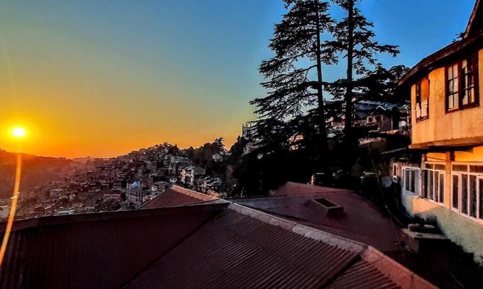 Bemloi House | Kalawati Homes - Rockpoint 2bhk home on Mall Road