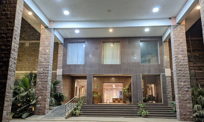 Bagalkot Hotel | Kanthi Resorts Badami