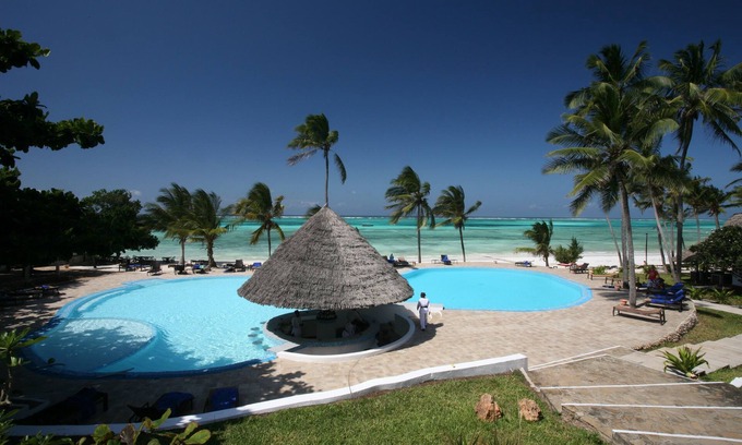 Pingwe Resort | Karafuu Beach Resort & Spa