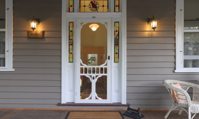 Bendigo Cottage | Kardinia - charming miners cottage in Arts Precinct