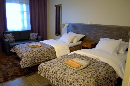 Reisjarvi Hotel | Kartanohotelli Saari