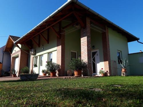 Bekescsaba House | Katica Vendégház