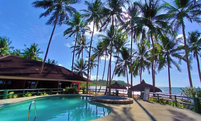 Dimiao Hotel | Kaylaa Beach Resort and Blackeye Brewing