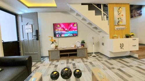 Clark Apartment | Kege's Pad - 2 Bedroom Townhouse near Clark Airport & Aqua Planet - TRP8