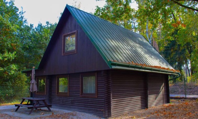 Hradec Kralove House | Kemp Stříbrný rybník by Interhome